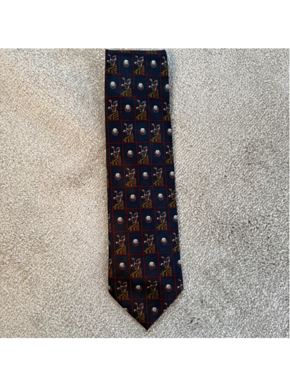 Sky Bend Country Club Golf Clubs & Golf Ball Silk Necktie Navy Red Novelty 3.5” - Picture 2 of 5